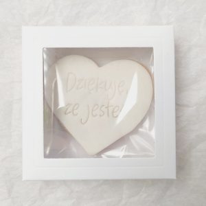 Serduszko z napisem “Dziękuję, że jesteś” w pudełeczku